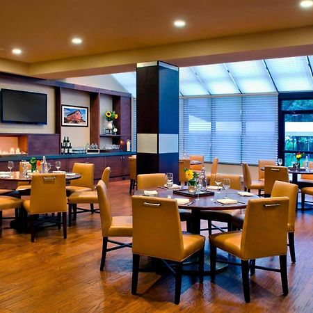 Trumbull Marriott Shelton Ristorante foto