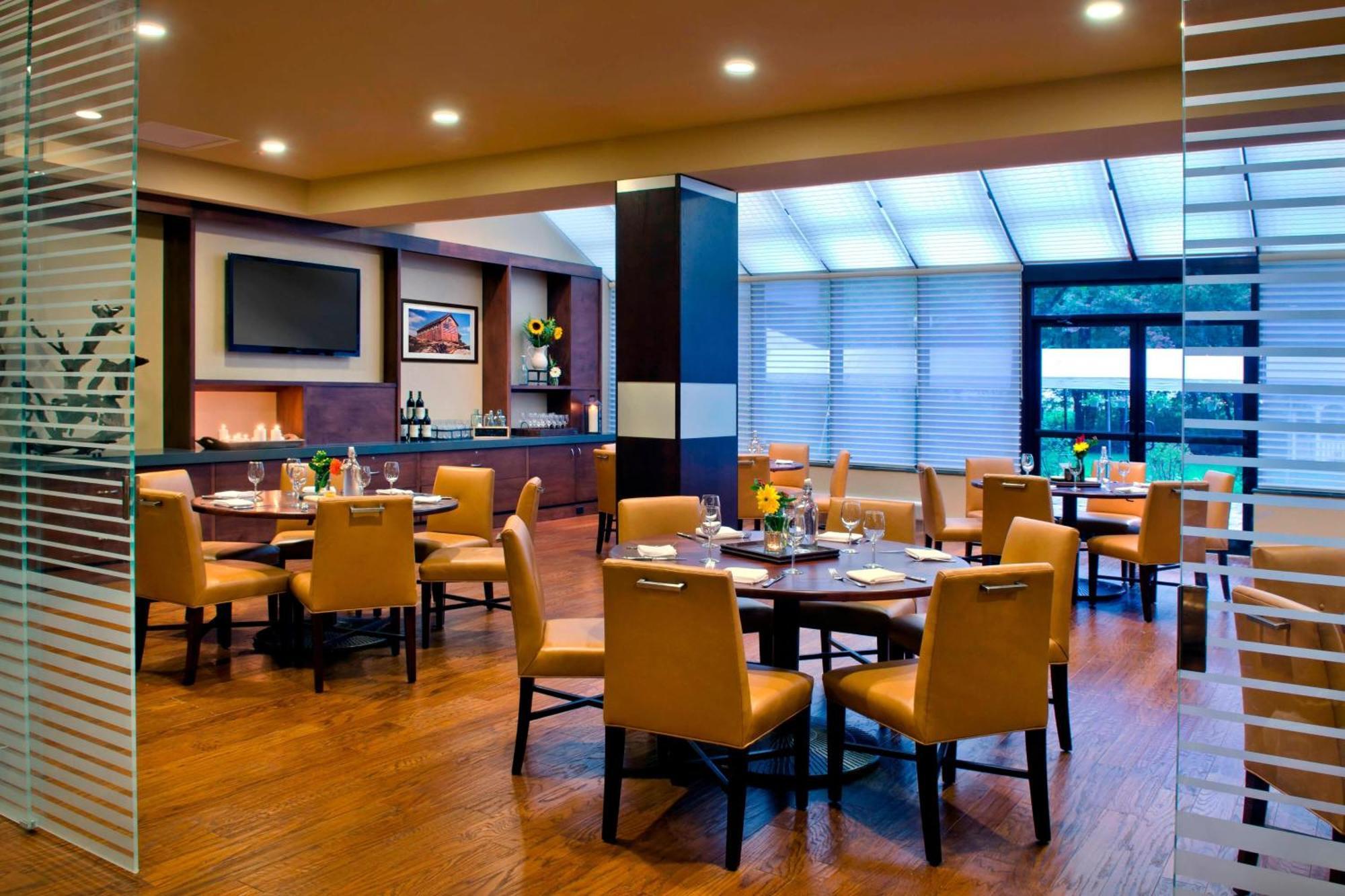 Trumbull Marriott Shelton Ristorante foto