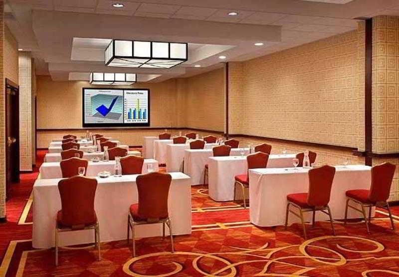 Trumbull Marriott Shelton Servizi foto