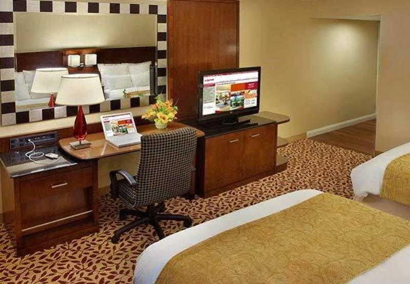 Trumbull Marriott Shelton Esterno foto
